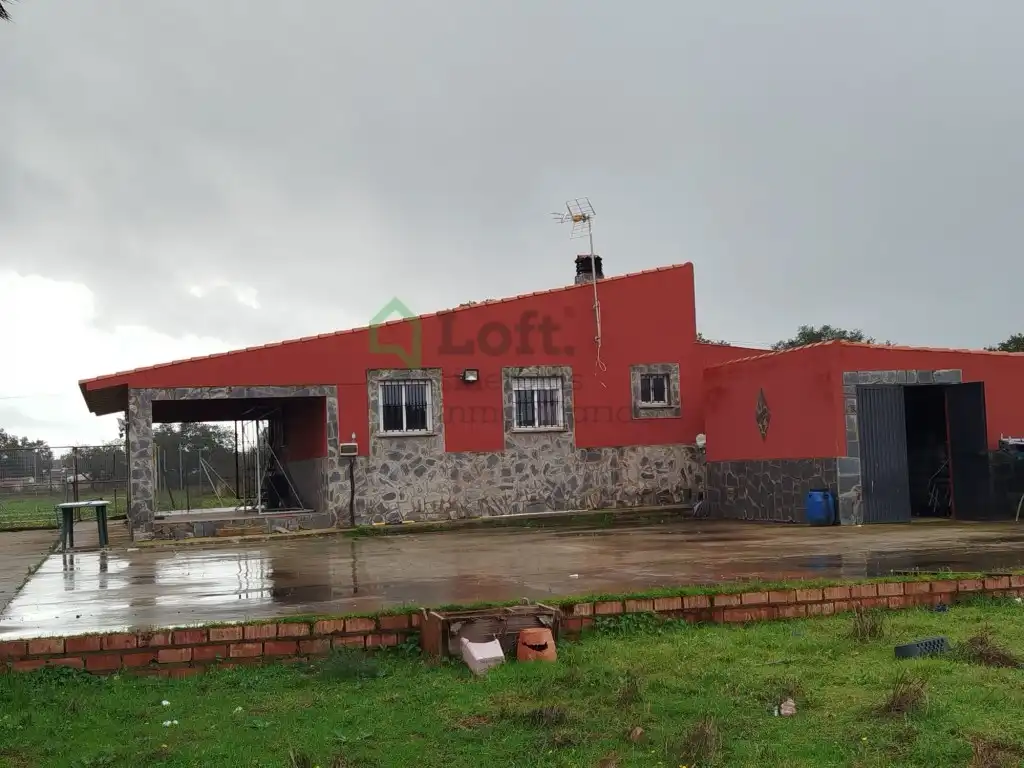 Vista exterior de Casa o chalet en venta en Badajoz