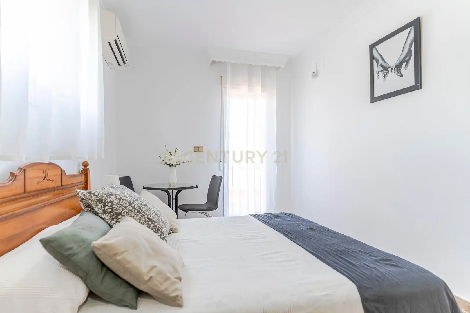 Habitación de Casa o chalet en venta en Las Gabias con Jardín privado, Trastero y Piscina