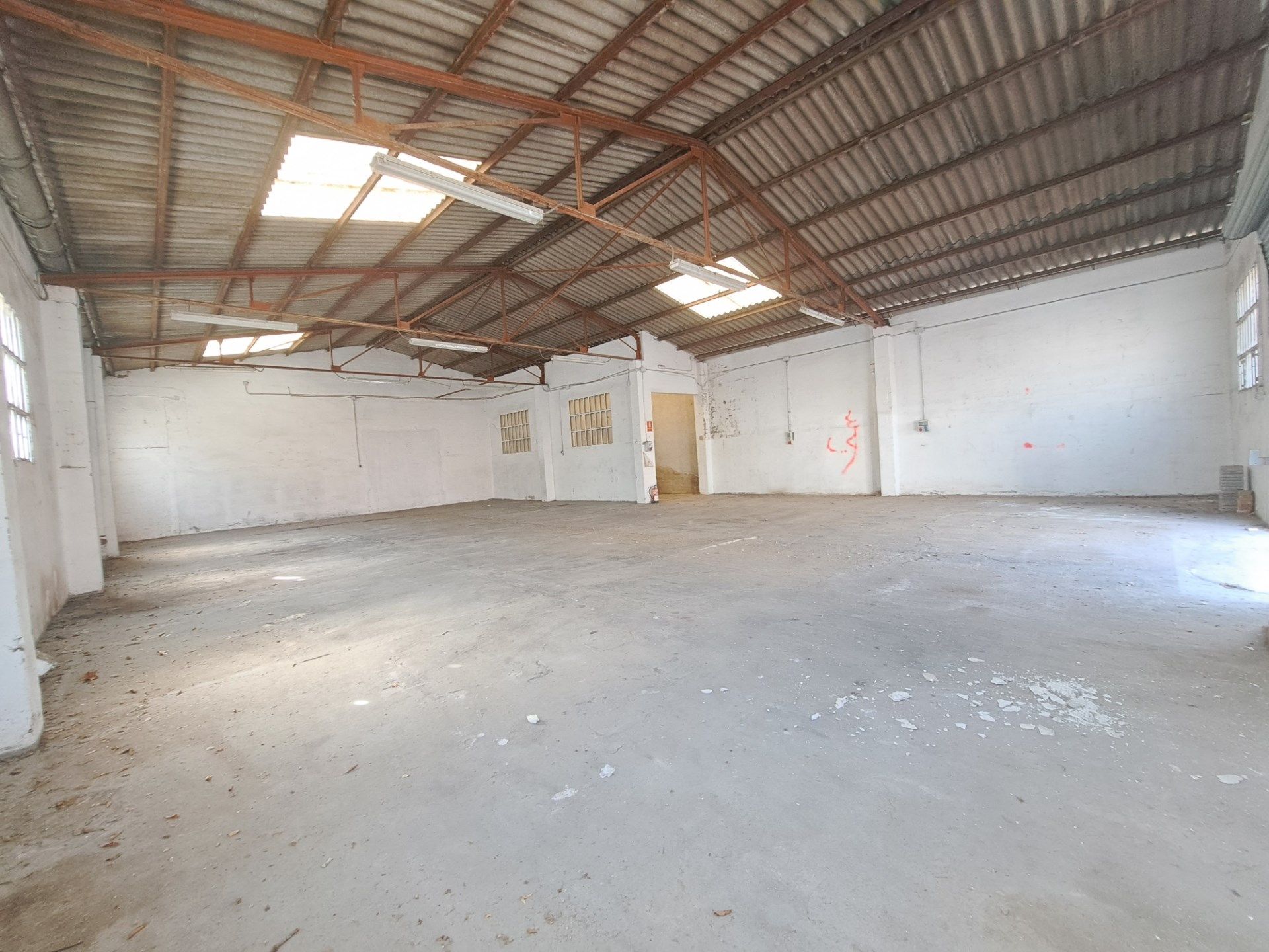 Nave industrial en venta en Montcada i Reixac