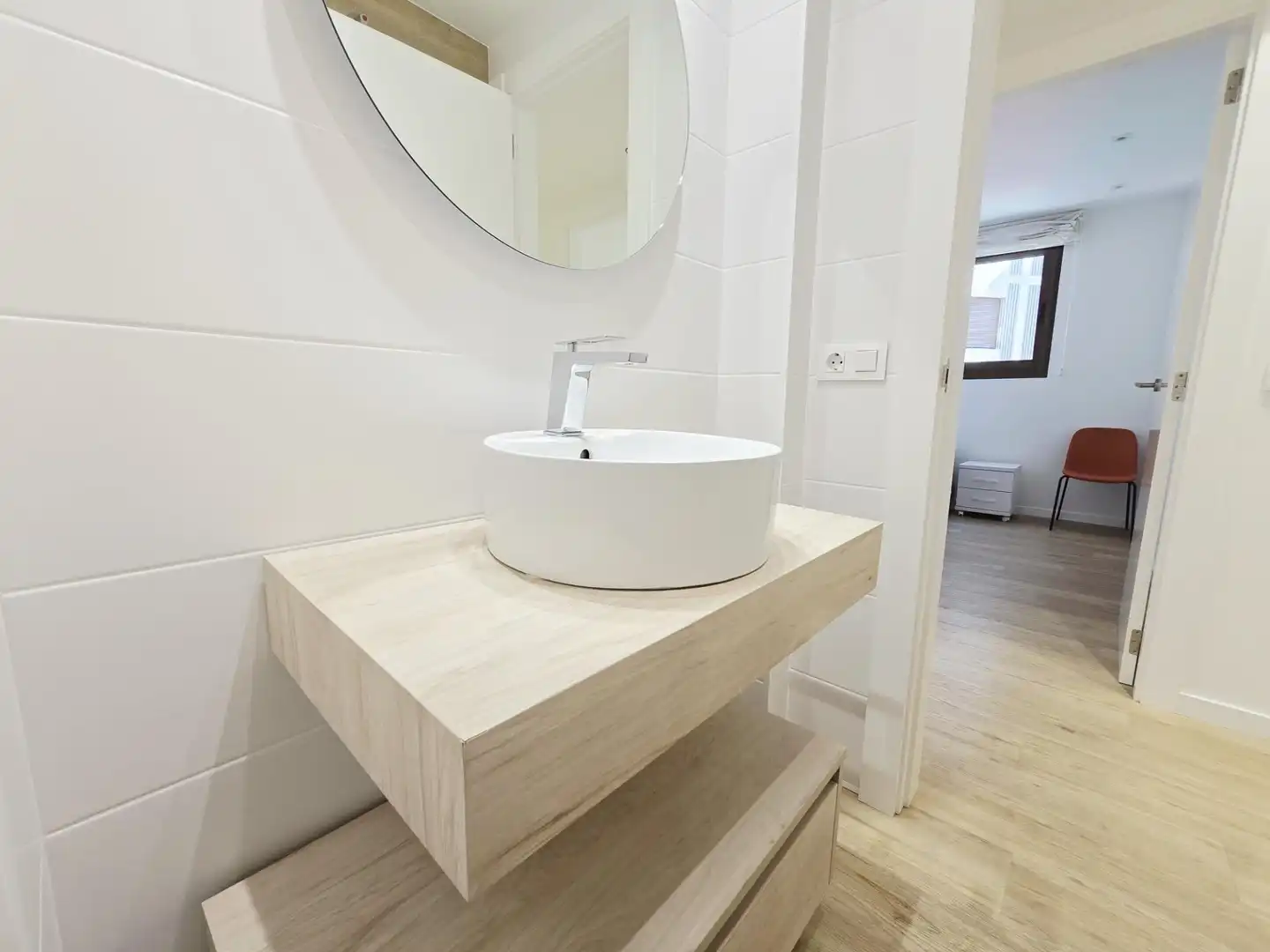 Bathroom of Flat for rent in Valencia  with Parquet flooring and Terrace