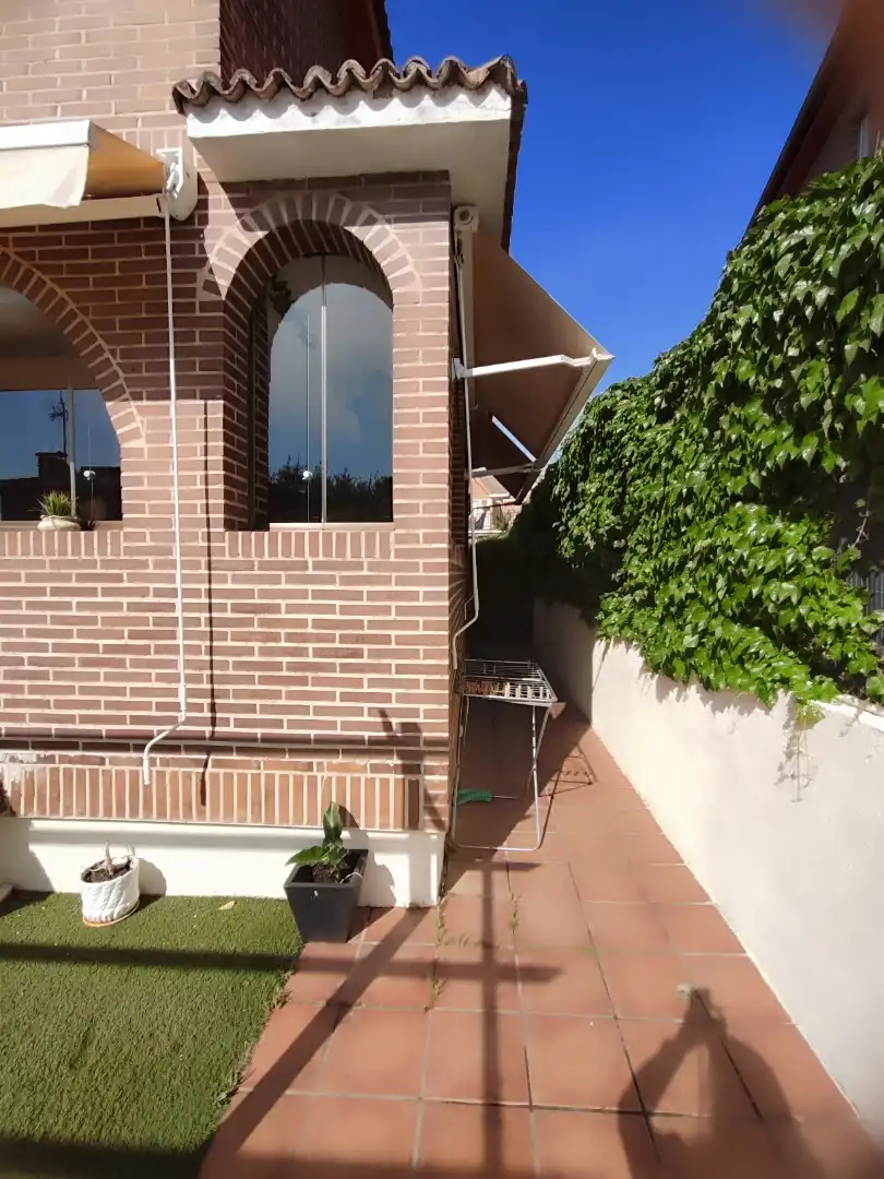 Terrassa de Casa adosada en venda en Arganda del Rey amb Aire condicionat, Calefacció i Jardí privat