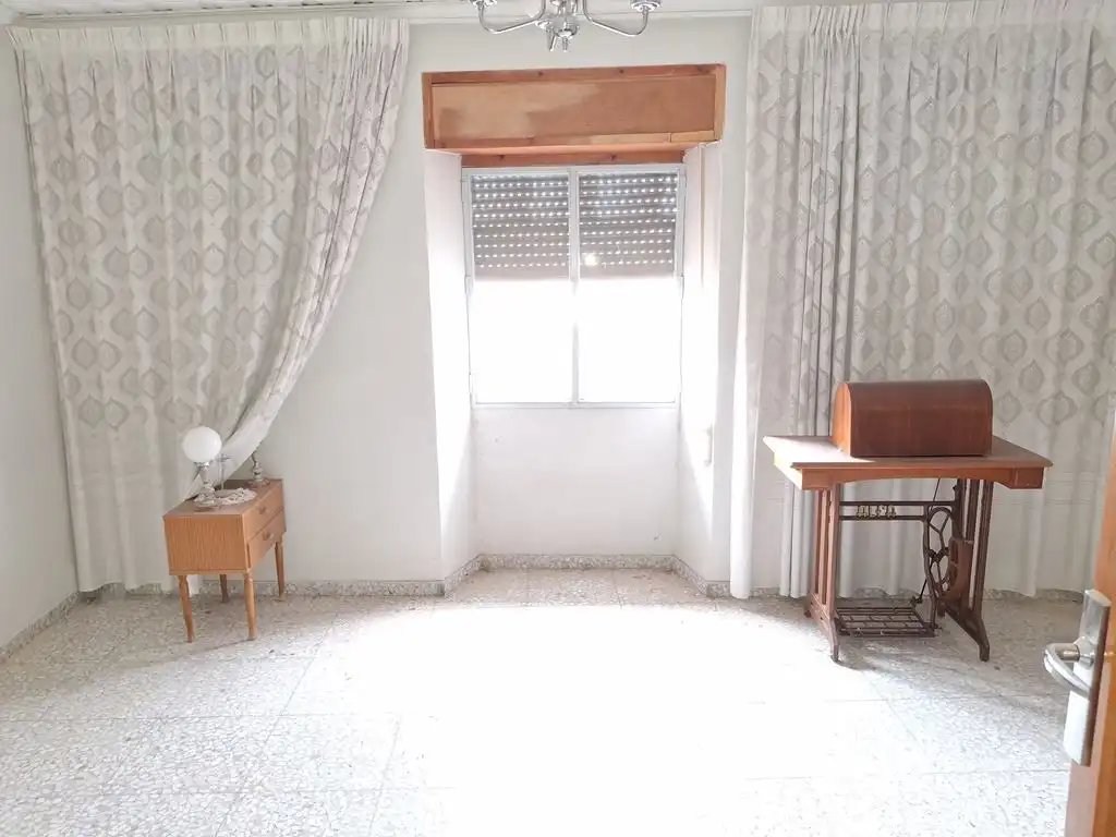 Habitación de Casa o chalet en venta en La Roda con Calefacción, Terraza y Trastero