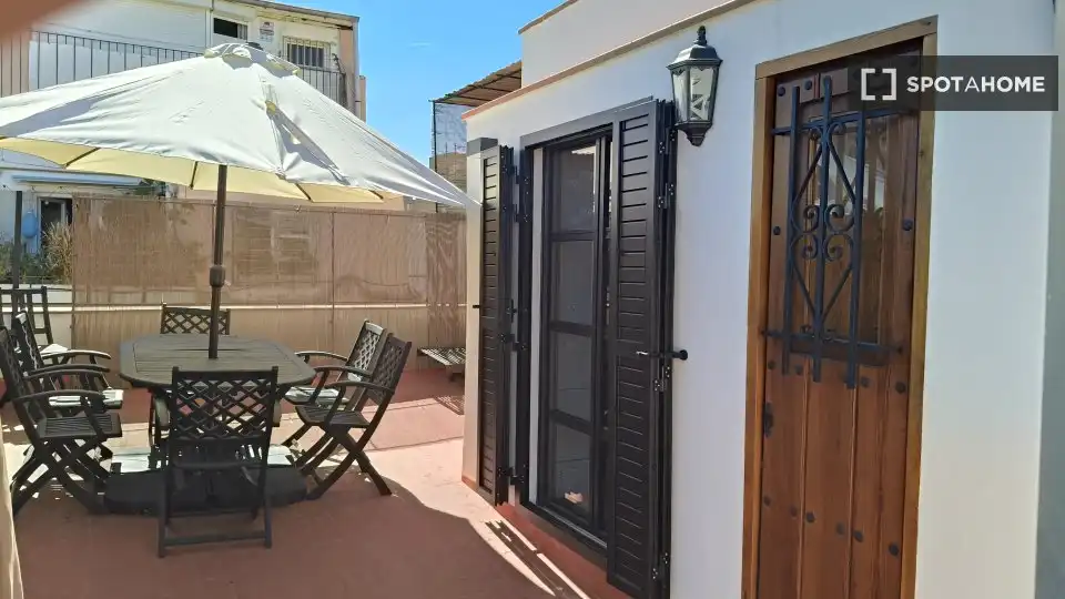 Appartamento con terrazza in affitto a Ciutat Vella, imagen 10