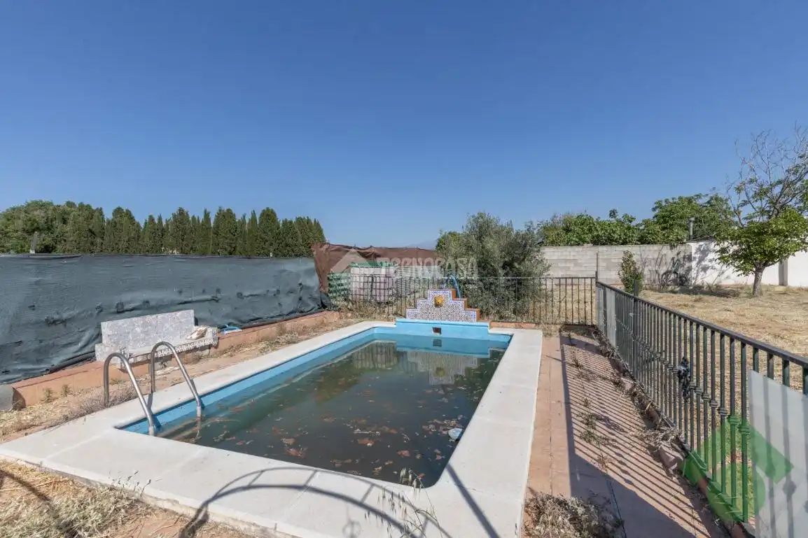 Country homes for sale in Albolote