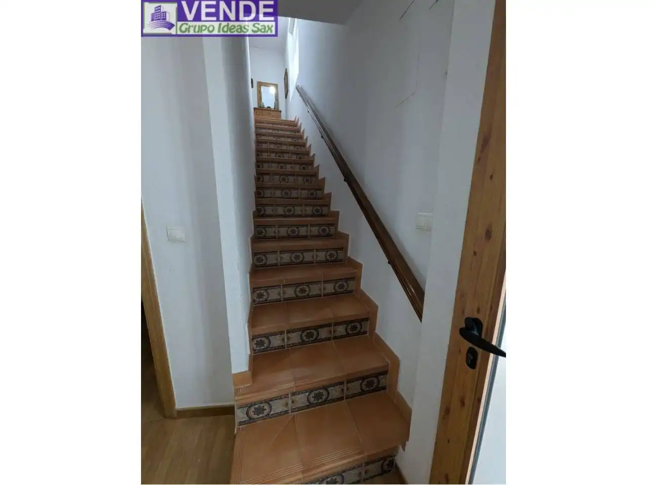 Casa adosada en venta en Sax con Terraza