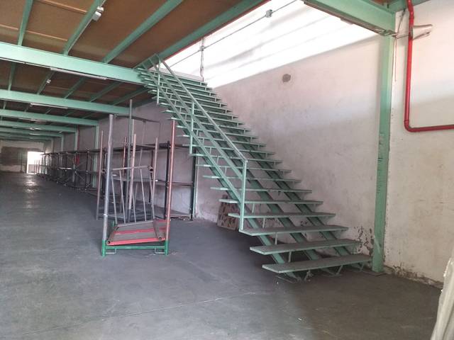 Nave industrial en Alquiler en La Cuesta -Finca España