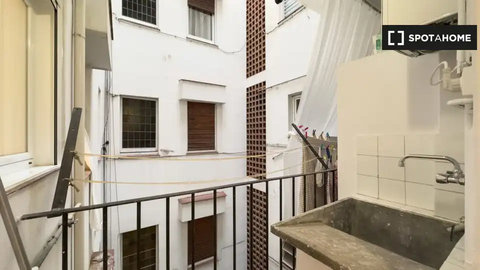 Terraza de Apartamento para compartir en Barcelona con Aire acondicionado, Calefacción y Terraza