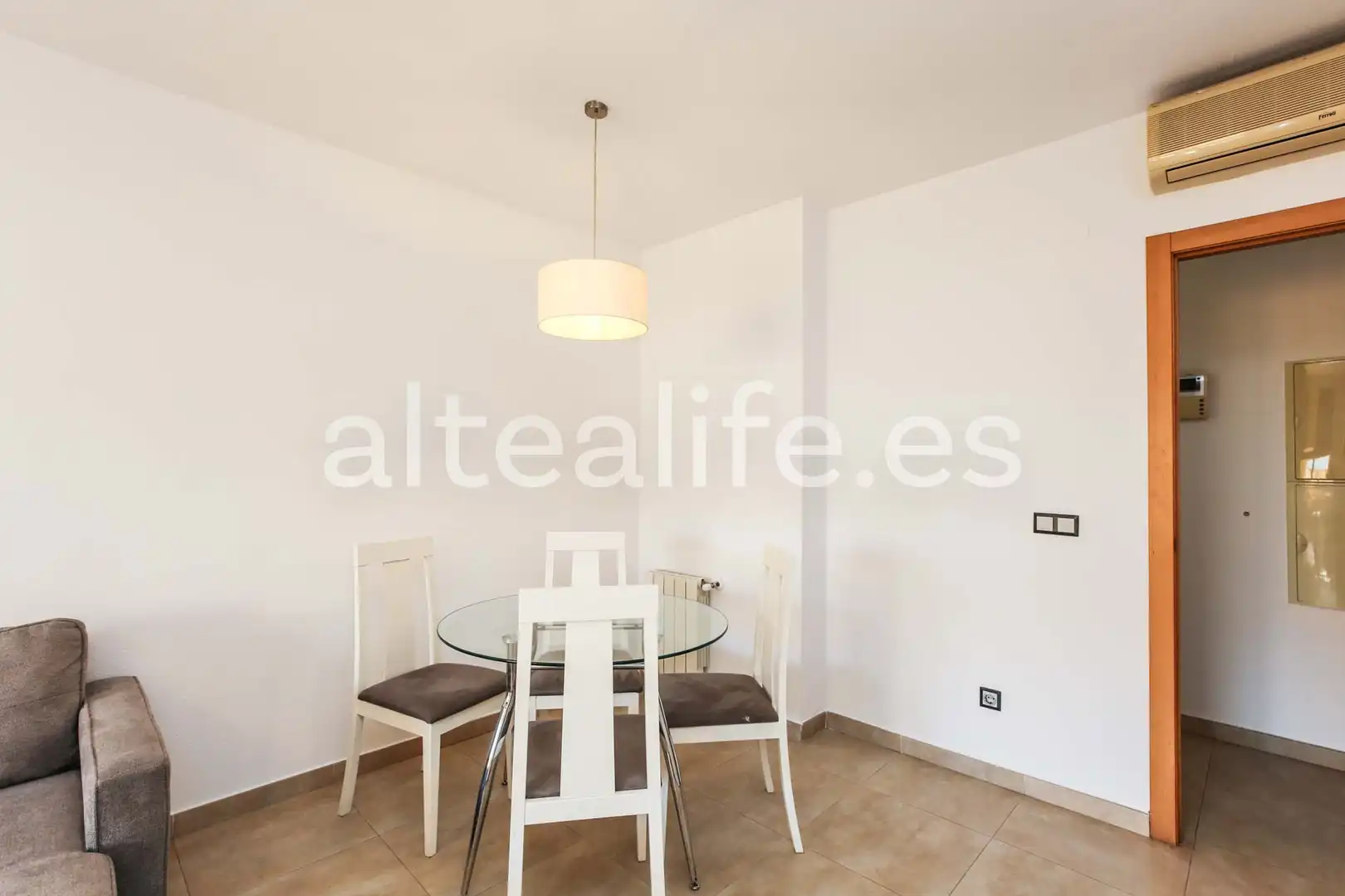 Comedor de Apartamento de alquiler en L'Alfàs del Pi con Aire acondicionado, Terraza y Trastero