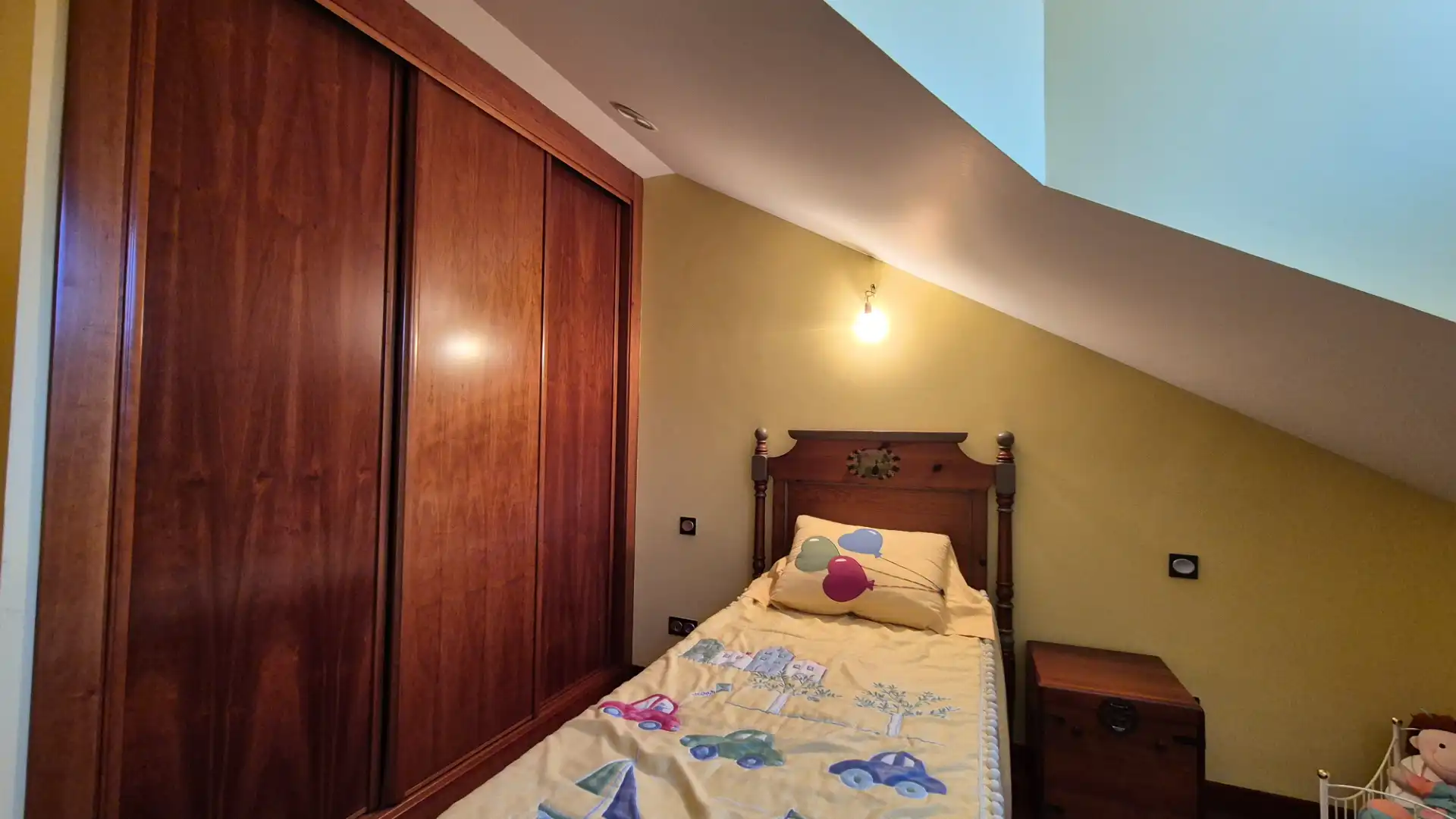 Bedroom of Duplexes for sale in Palencia  with Heating, Parquet flooring and Storage room
