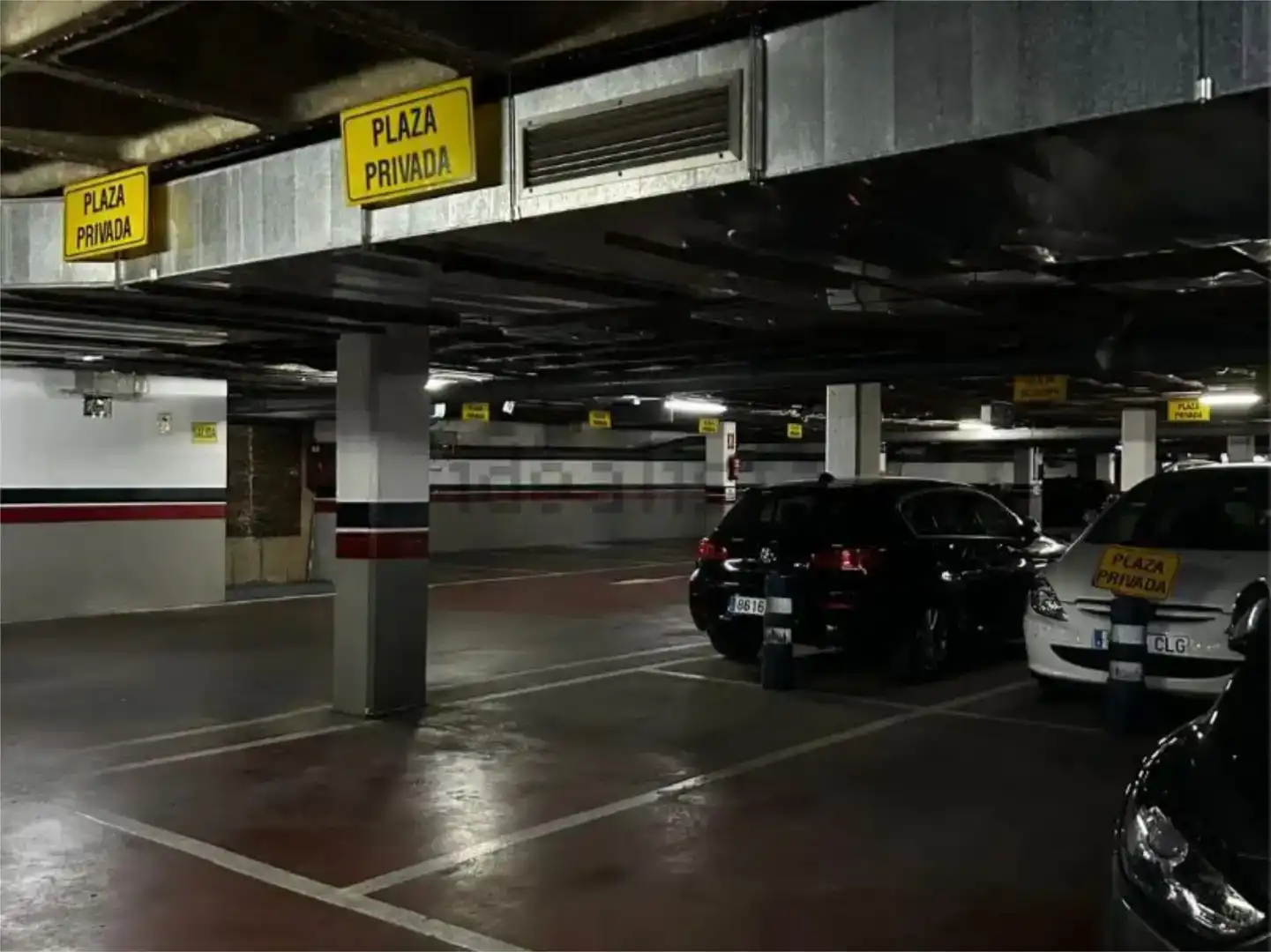 Parkplatz von Garage zum Verkauf in Sevilla