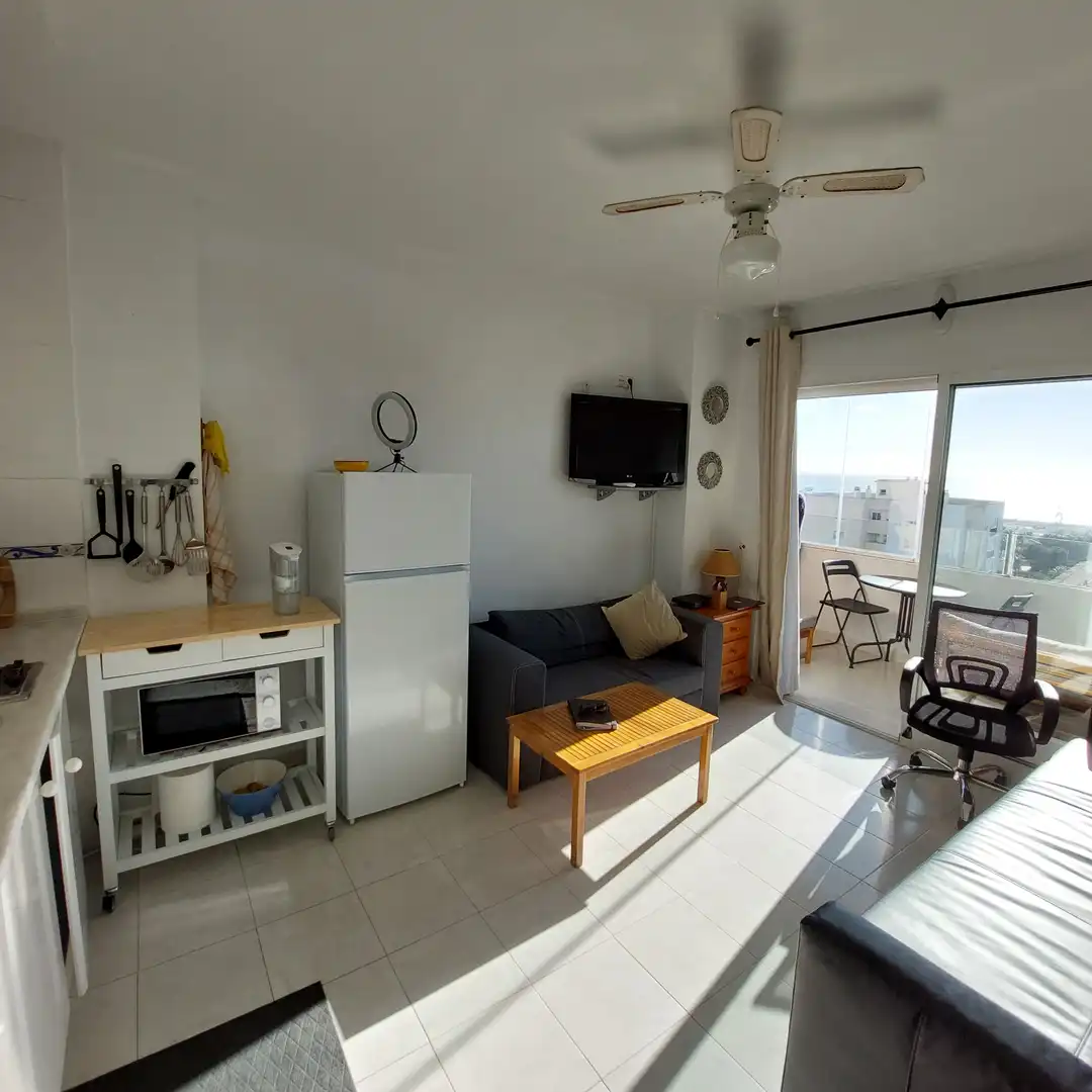 Wohnzimmer von Wohnung zur Miete in Benalmádena mit Klimaanlage, Möbliert und Gemeinschaftspool