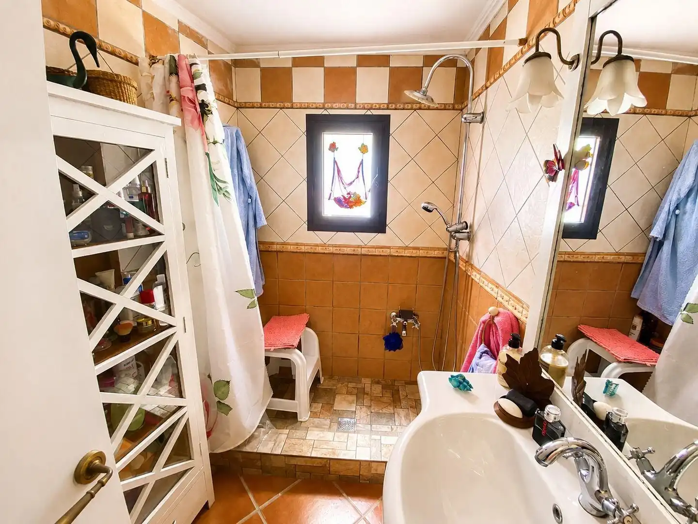 Bathroom of Houses for sale in Alcalá de los Gazules  with Terrace, Storage room and Furnished