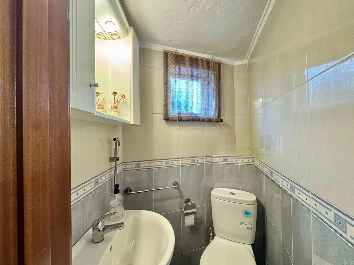 Bathroom of Houses for sale in Pontevedra Capital   with Heating, Terrace and Storage room