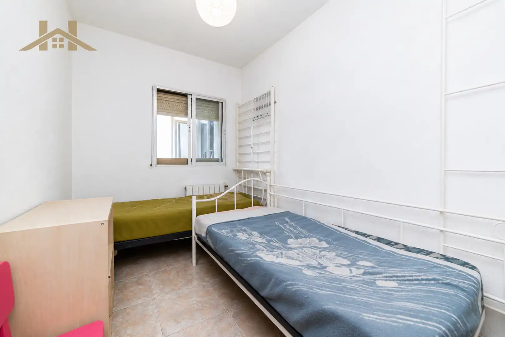 Dormitori de Pis en venda en Leganés amb Calefacció, Terrassa i Balcó