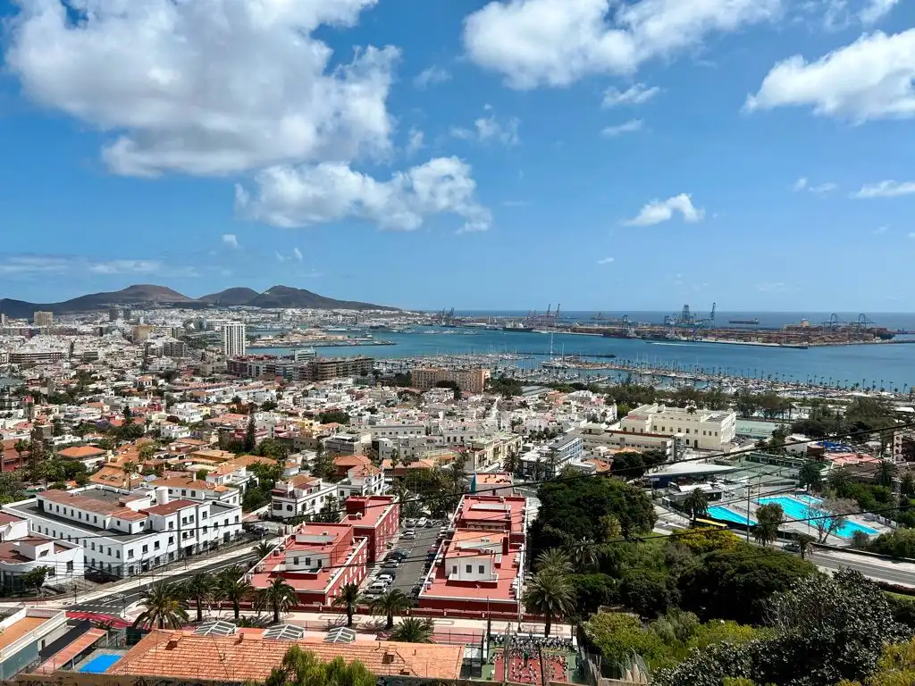 Vista exterior de Residencial en venta en Las Palmas de Gran Canaria