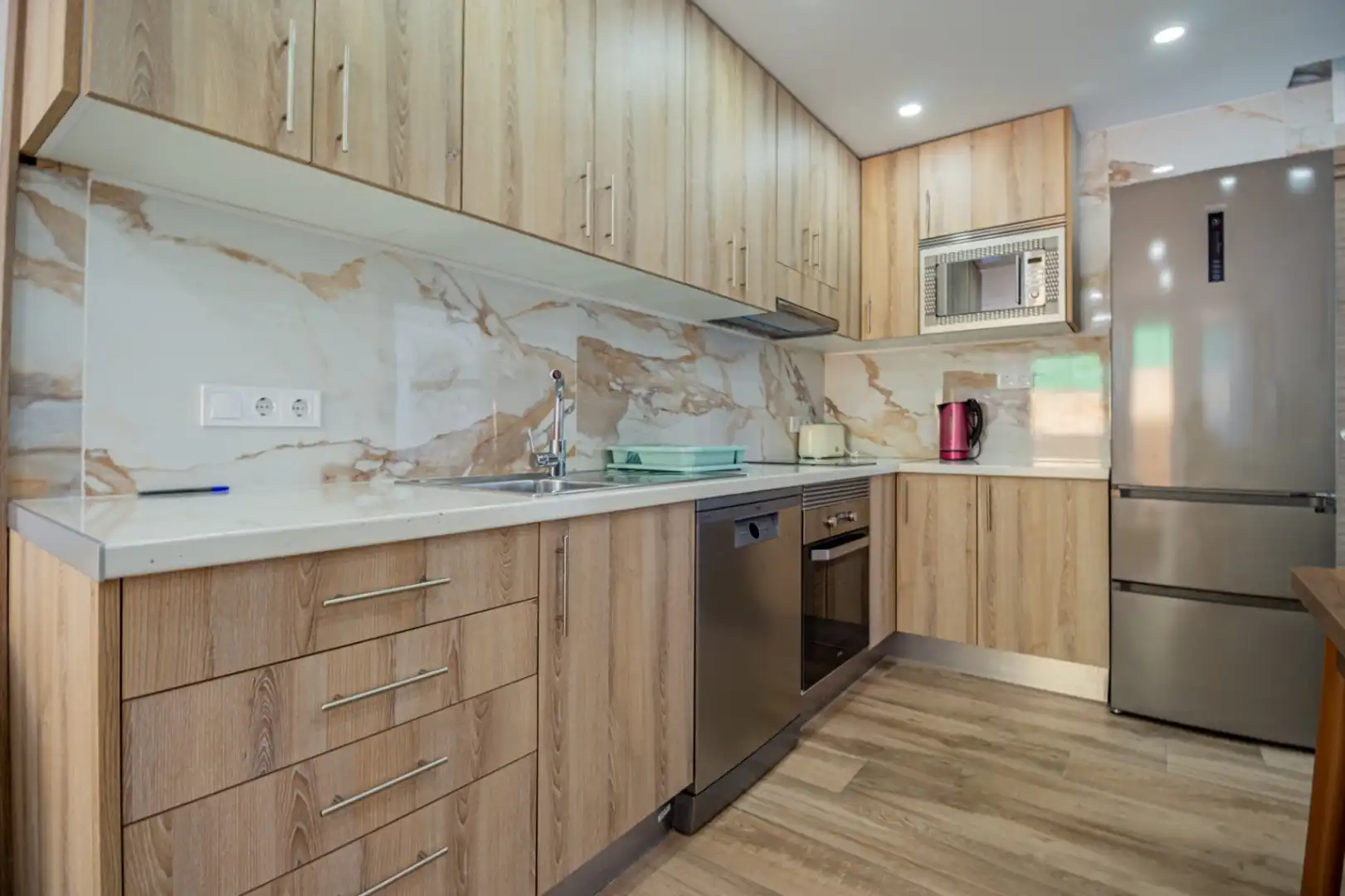 Cocina de Casa o chalet en venta en L'Alfàs del Pi con Aire acondicionado, Calefacción y Jardín privado