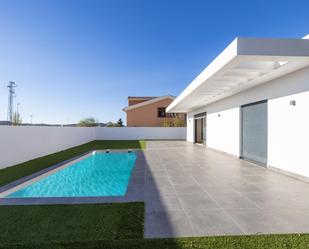 Piscina de Casa o xalet en venda en Otura amb Aire condicionat, Jardí privat i Piscina