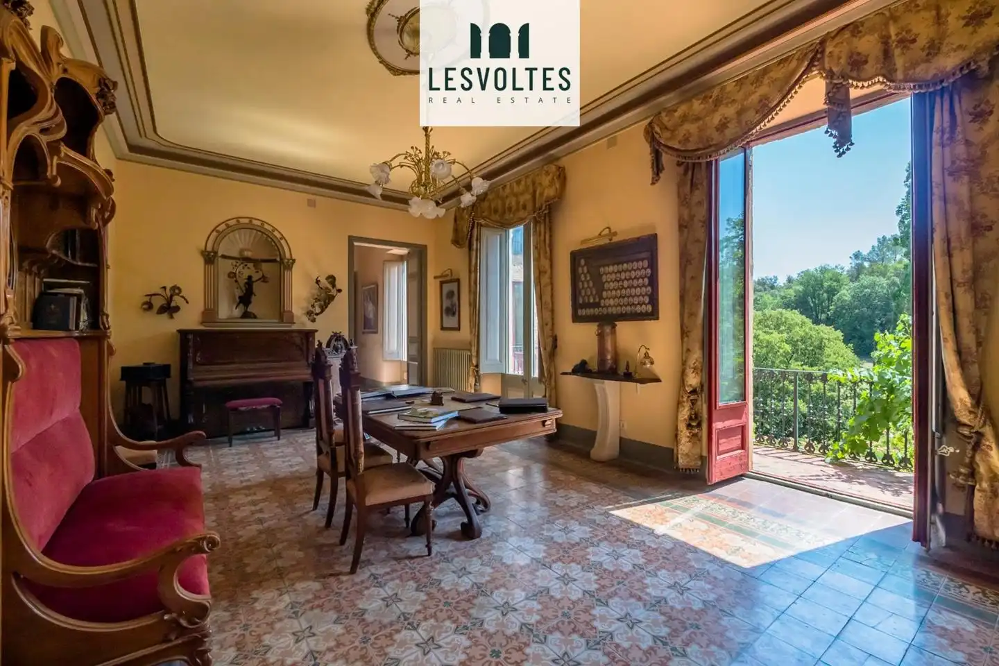 Sala de estar de Casa o chalet en venta en Sant Martí Vell con Aire acondicionado, Calefacción y Jardín privado