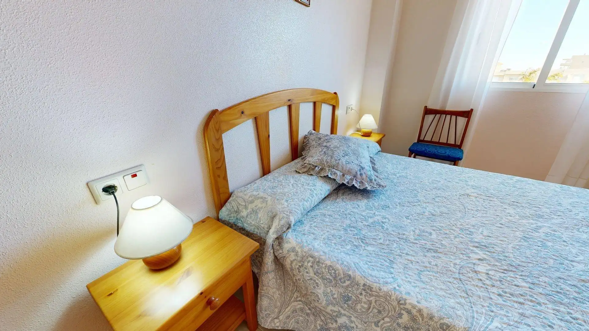 Dormitori de Apartament en venda en Elche / Elx amb Aire condicionat, Terrassa i Moblat