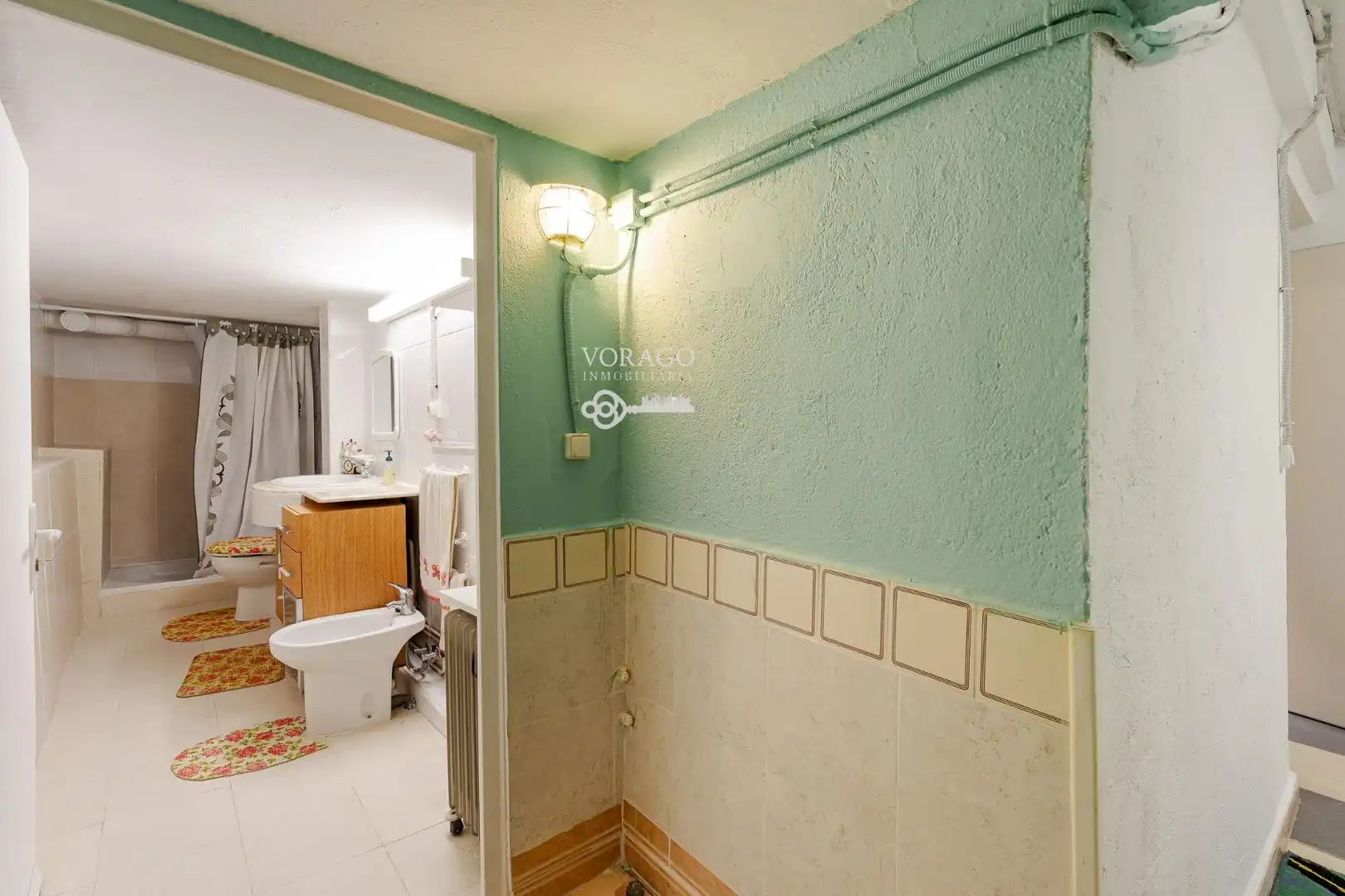 Baño de Casa o chalet en venta en Villanueva de la Torre con Calefacción, Jardín privado y Terraza