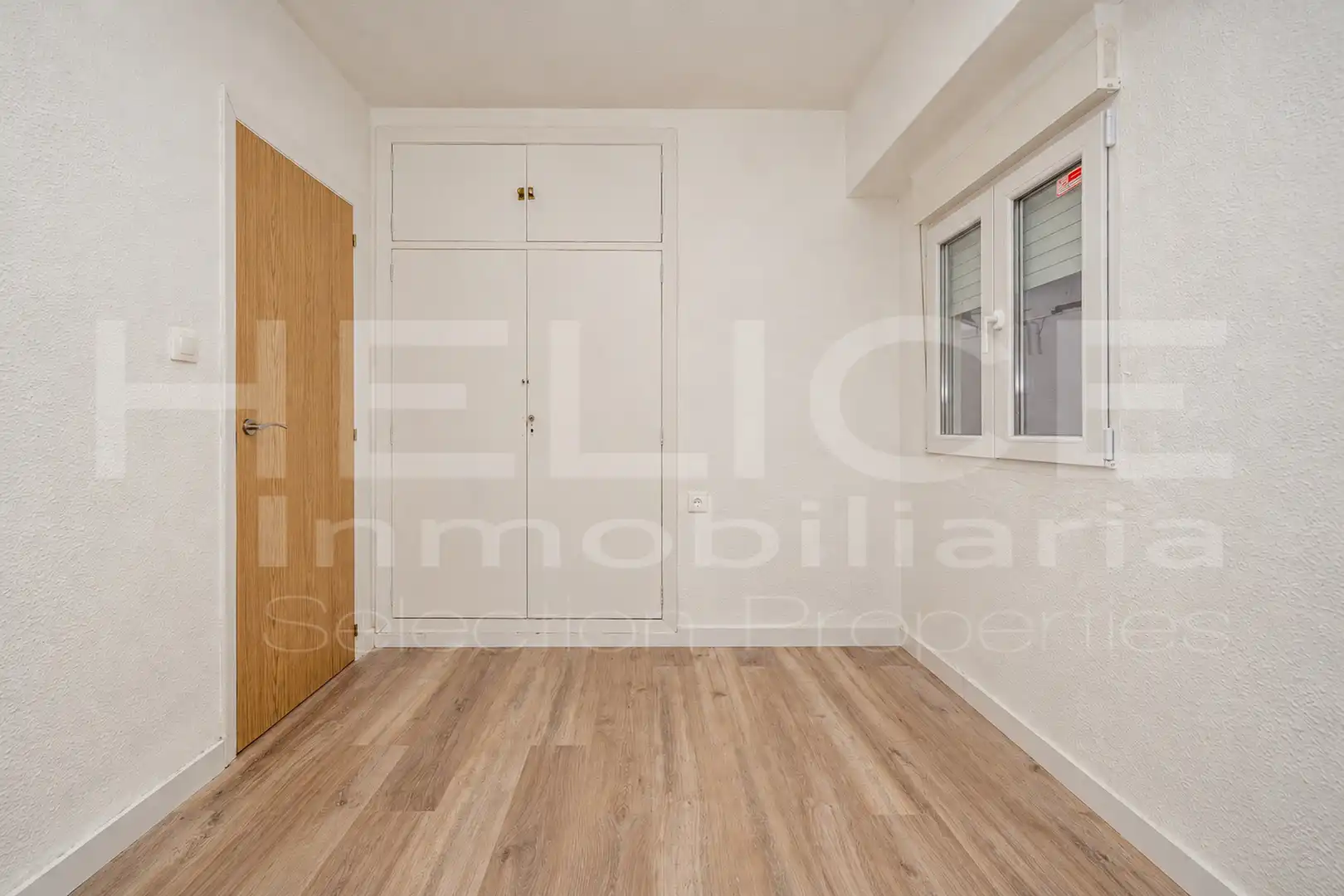 Piso en venta en Paterna con Aire acondicionado, Calefacción y Parquet
