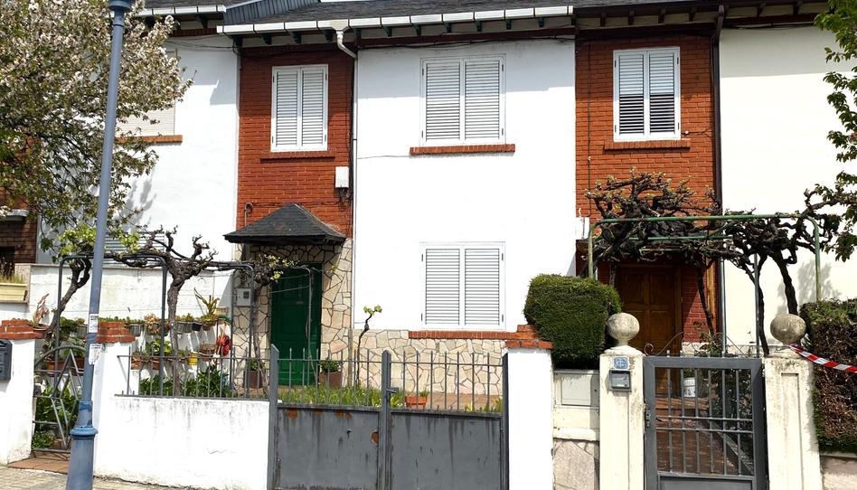 Foto 1 de Casa adosada en venta en Calle Los Ruiseñores, 33, Zona Alta, León