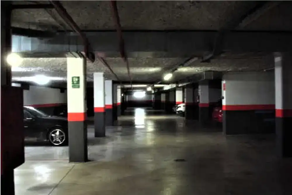 Parkplatz von Garage zum Verkauf in Alcalá de Henares