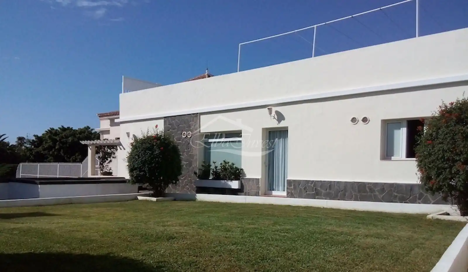 Exterior view of Houses for sale in Santa Cruz de Tenerife  with Air Conditioner, Terrace and Storage room