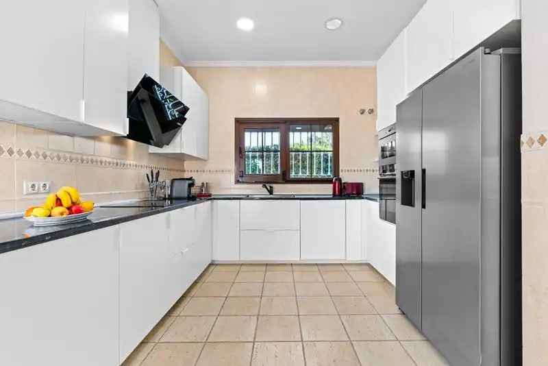 Kitchen of Houses for rent in Marbella  with Air Conditioner, Heating and Private garden