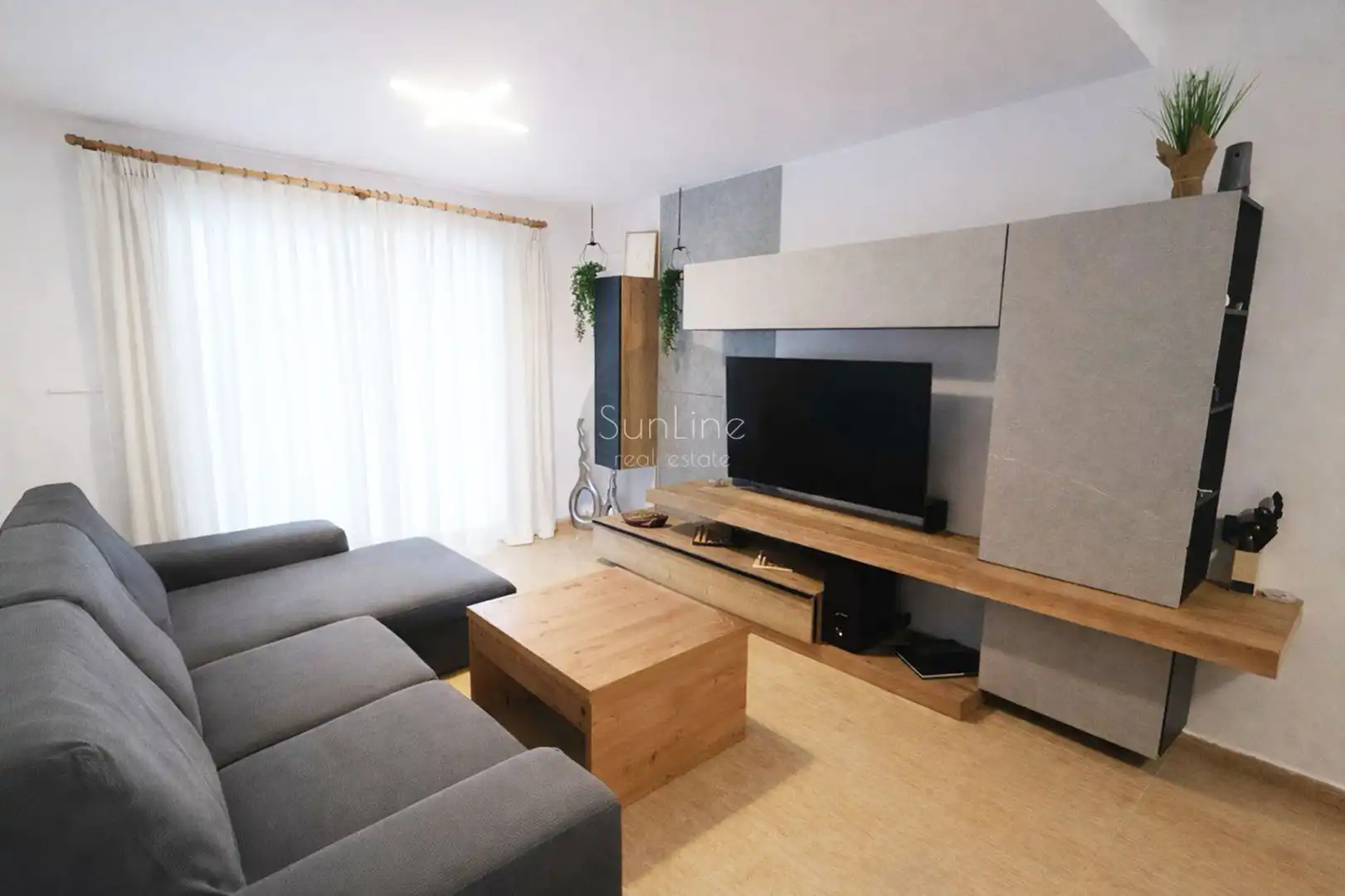 Living room of Houses for sale in La Pobla de Vallbona  with Air Conditioner, Private garden and Terrace
