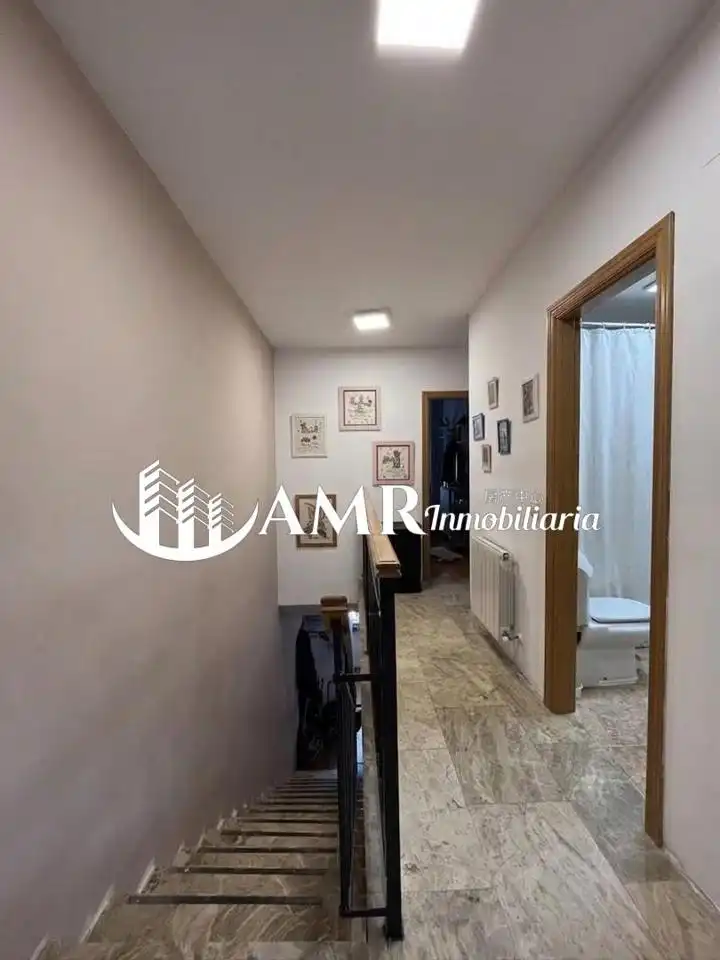 Casa adosada en venta en Seseña con Aire acondicionado, Calefacción y Jardín privado