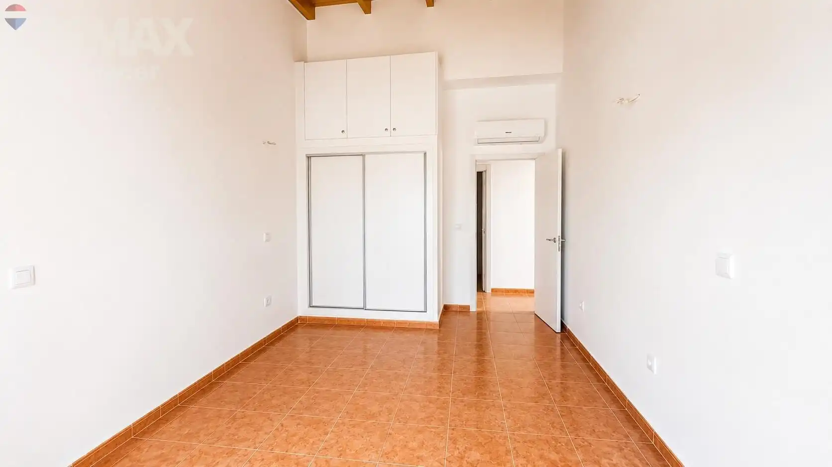 Casa adosada en venda en Relleu amb Aire condicionat, Calefacció i Jardí privat