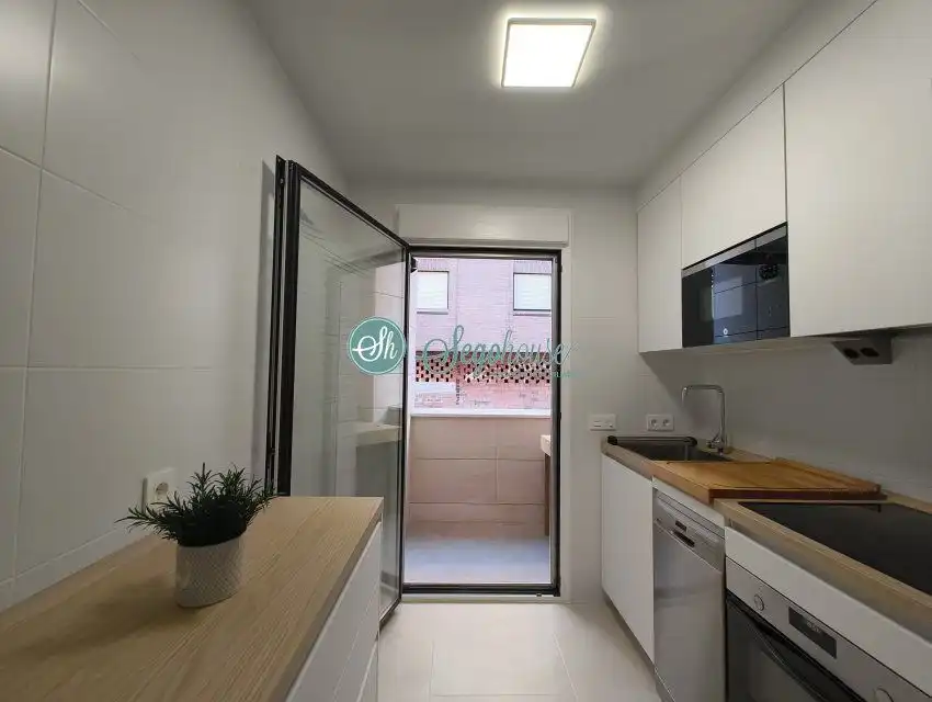 Küche von Wohnung zur Miete in Segovia mit Heizung, Terrasse und Abstellraum