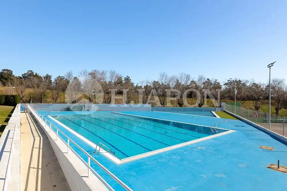 Piscina de Àtic en venda en Montgat amb Aire condicionat, Calefacció i Terrassa