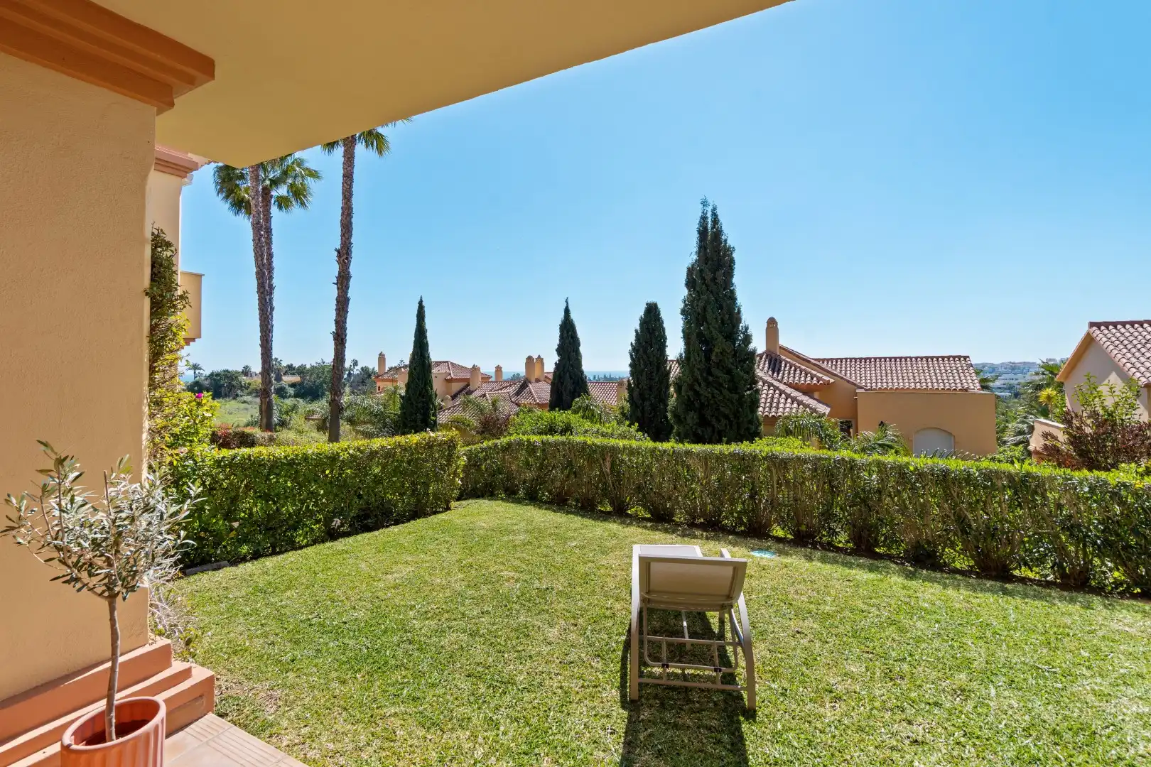 Jardín de Planta baja en venta en Marbella con Aire acondicionado, Jardín privado y Terraza