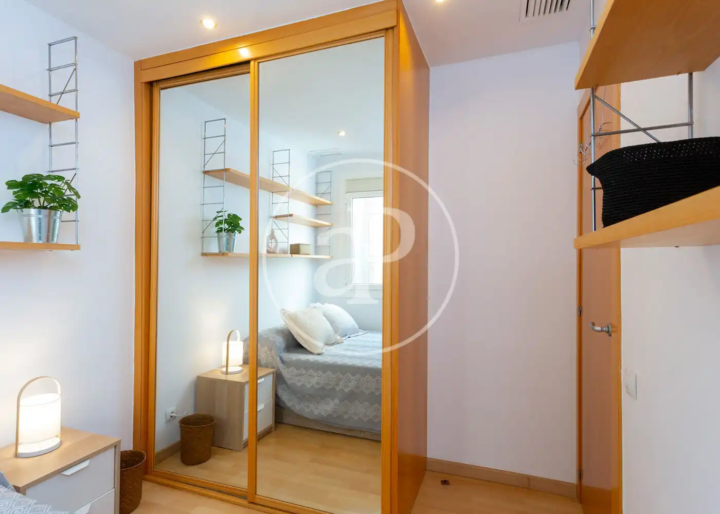 Habitación de Piso en venta en Barcelona con Aire acondicionado, Calefacción y Balcón