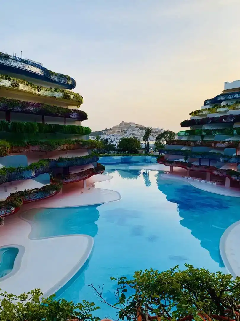 Piscina de Apartamento de alquiler en Marina Botafoc - Platja de Talamanca