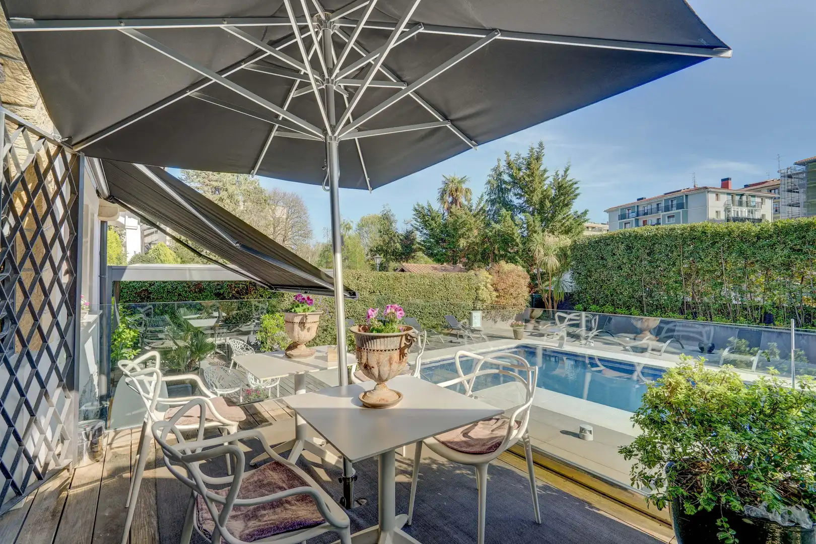Terrassa de Casa o xalet en venda en Donostia - San Sebastián  amb Aire condicionat, Jardí privat i Piscina