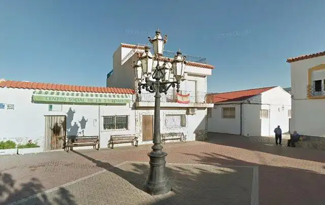Vista exterior de Casa adosada en venda en Las Tres Villas