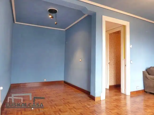Bedroom of Flat for sale in Bilbao   with Heating and Balcony