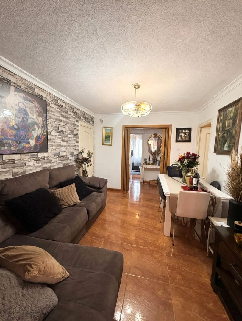 Living room of Flat for sale in  Madrid Capital  with Air Conditioner, Terrace and Storage room