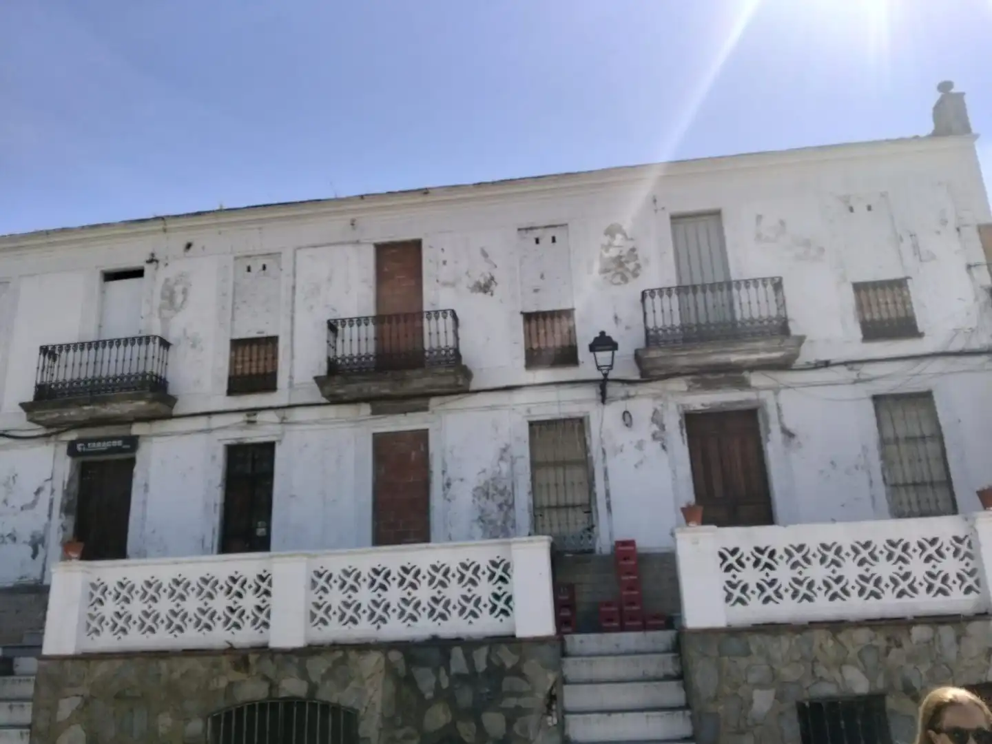 Vista exterior de Casa adosada en venda en Jabugo amb Jardí privat i Balcó