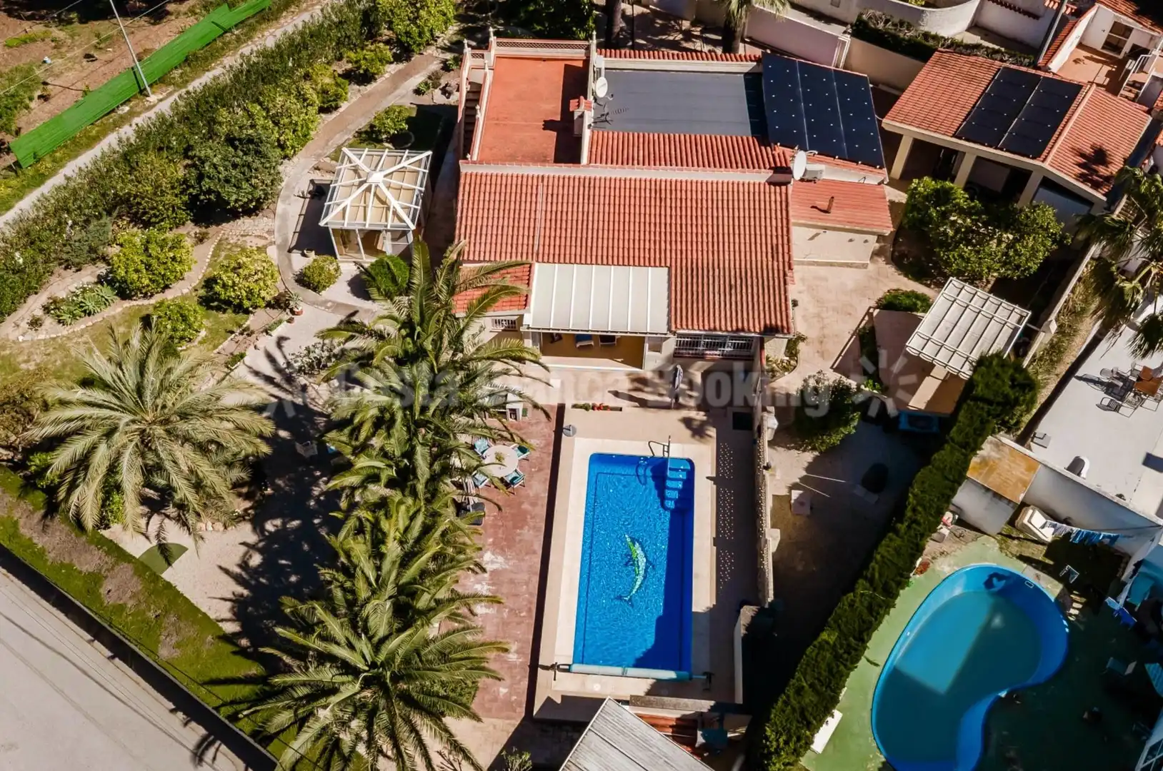 Swimming pool of Houses for sale in L'Alfàs del Pi  with Air Conditioner, Heating and Private garden