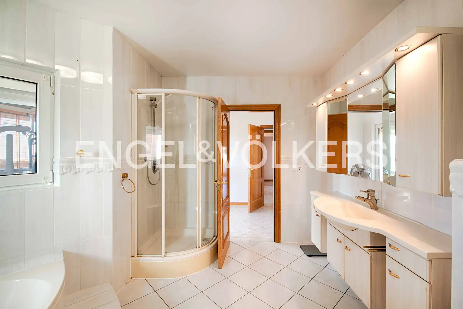 Casa con piscina en venta en Carrer Requesens, imagen 38
