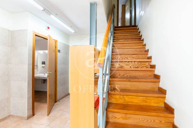 Oficina en Alquiler en Carrer de Joaquín Costa en El Raval