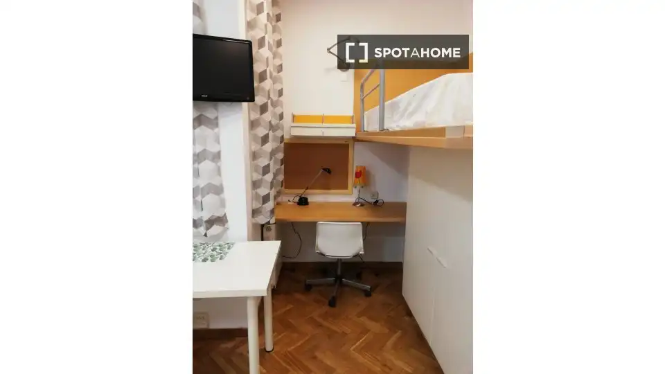 Bedroom of Flat for rent in Eixample