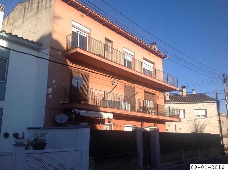 Exterior view of Flat for sale in Vidreres