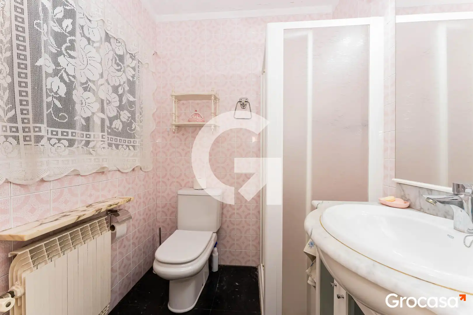 Baño de Piso en venta en Cornellà de Llobregat con Aire acondicionado, Calefacción y Terraza