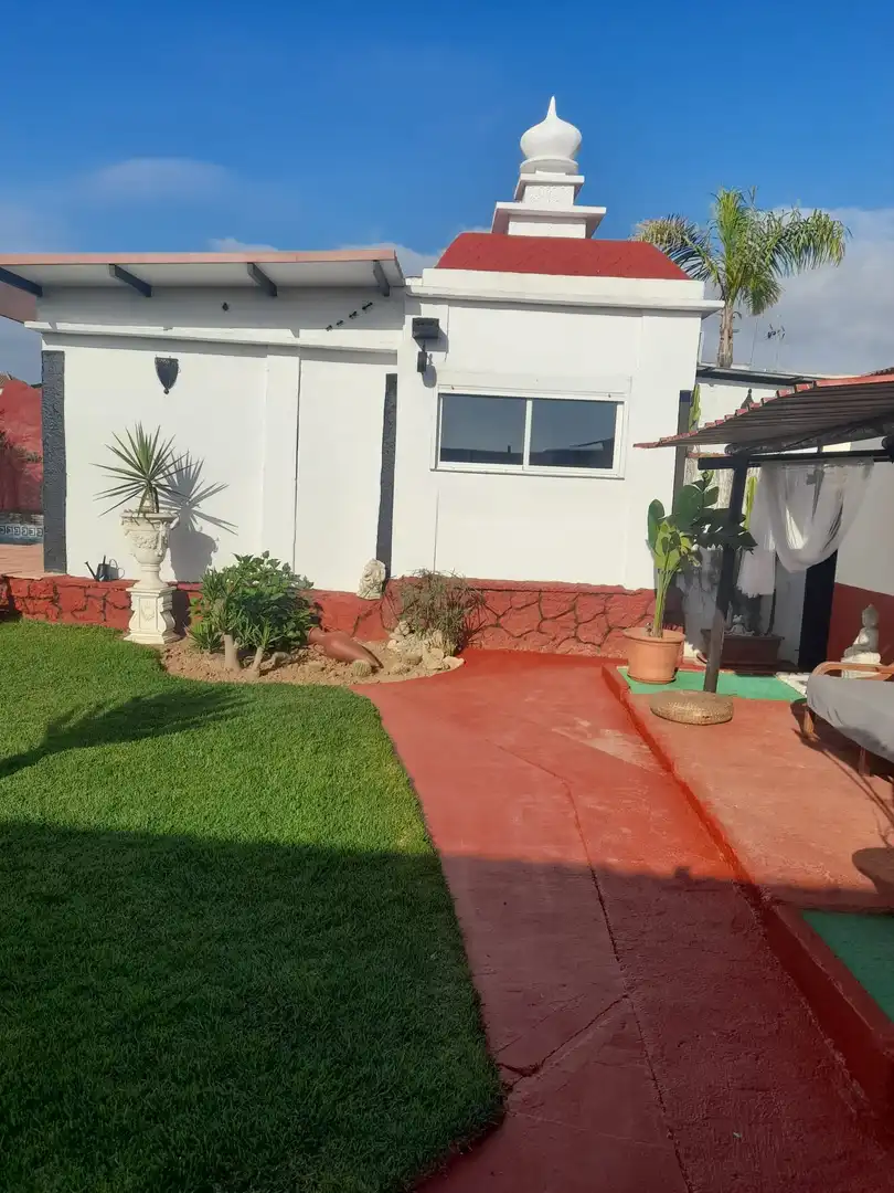 Jardín de Casa o chalet en venta en Brenes con Aire acondicionado, Jardín privado y Piscina