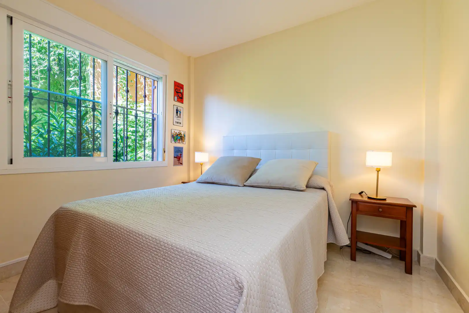 Habitación de Planta baja en venta en Mijas con Aire acondicionado, Jardín privado y Terraza